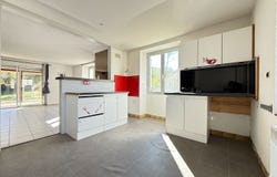 LONS-LE-SAUNIER, Bourgogne-Franche-Comté 39000