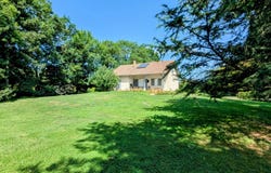 Azé, Saône-et-Loire 71260