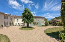 Monts-sur-Guesnes, Poitou-Charentes 86420