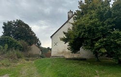 Sully, Bourgogne 71360