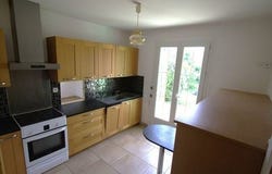 LUCE, Centre 28110