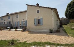 AUBETERRE SUR DRONNE, Poitou-Charentes 16390