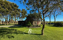 Lannilis, Brittany 29870