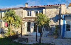Saint-Porchaire, Poitou-Charentes 17250