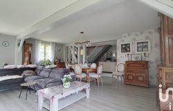Perriers-sur-Andelle, Normandy 27910