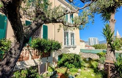 Toulon, Var 83000