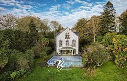GUIPAVAS, Brittany 29490