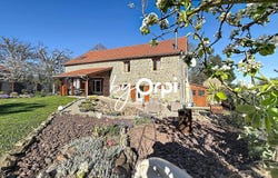 Le Quartier, Auvergne 63330