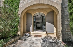 UZES, Occitanie 30700