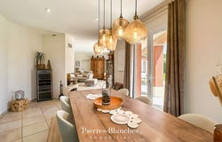 Salon-de-Provence, Provence-Alpes-Côte-d'Azur 13300