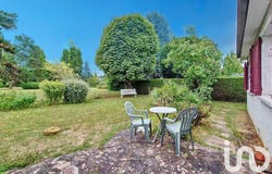 Le Mesnil-Saint-Denis, Île-de-France 78320