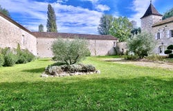 Lauzerte, Midi-Pyrénées 82110