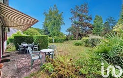 Le Mesnil-Saint-Denis, Île-de-France 78320