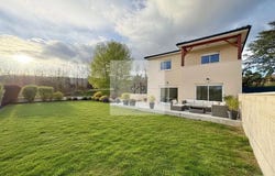 Peaugres, Rhône-Alpes 07340