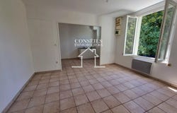 Villeneuve-sur-Yonne, Yonne 89500