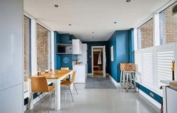 Clove Hitch Quay, London, Battersea SW11 3TN