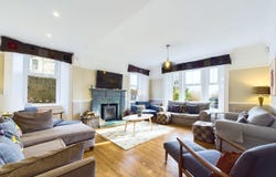 Roseburn, Perthshire, Scotland PH16 5EA