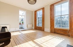 Richmond Avenue Barnsbury, London, England N1 0LX