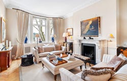 North Gate, England, London, England NW8
