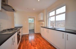 Park Chase, Wembley, England HA9 8EQ