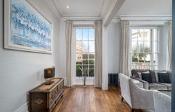 Chester Place, England, London, England NW1