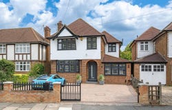 Sackville Avenue, Hayes, England BR2 7JT