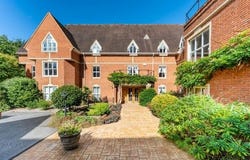 Warren Rd, Kingston upon Thames, Southwest London KT2 7LF