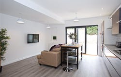 Cathles Road Clapham, London, England SW12 9LE