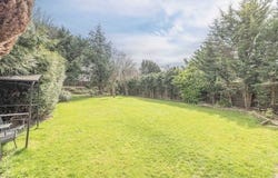 Acacia Avenue, Wraysbury, Windsor TW19 5HD