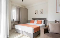 Solonos, Athina, Attica (region) 106 81