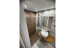 Lori K., Athens, Attica (region) 115 22