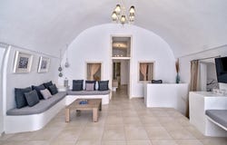 Santorin, South Aegean 84700