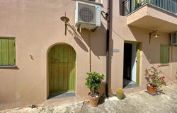 Crete 72100
