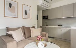 Solonos, Athina, Attica (region) 106 81