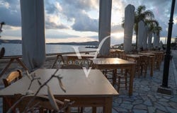 Gialova, Peloponnese 24001