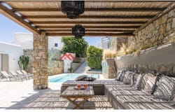 Psarou, South Aegean 84600