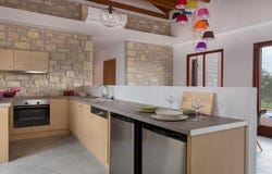 Kyrianna, Crete