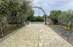 Livadakia, Peloponnese 24004