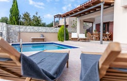 Modio, Crete 73014