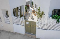Naoysa Paroy, South Aegean 84401