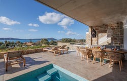 Pilos, Peloponnese 24001