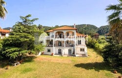 Vourvourou, Central Macedonia 63078