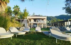 Vourvourou, Central Macedonia 63078