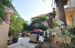 Glyfada, Attica 16675