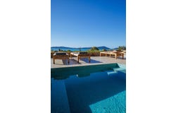 Gialova, Peloponnese 24001