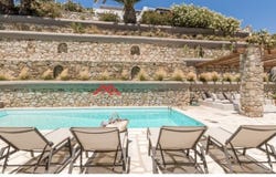 Psarou, South Aegean 84600