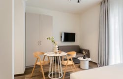 Kleomenous, Athina, Attica (region) 106 76