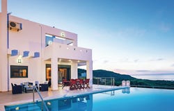Heraklion, Crete Island 724 00