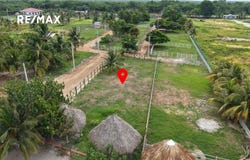 Ubicado en residencial Blue Heaven Beach, Trujillo, Honduras. Carretera hacia puerto castilla Carretera CA13, Trujillo, Colon, Trujillo, Colon