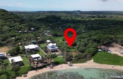 Pumpkin Hill Close to Ocean, Utila, Islas de la Bahia
